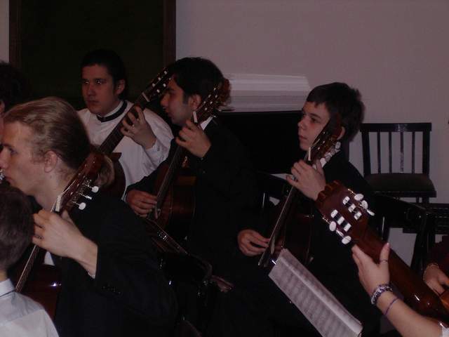 A kulisszk mgtt